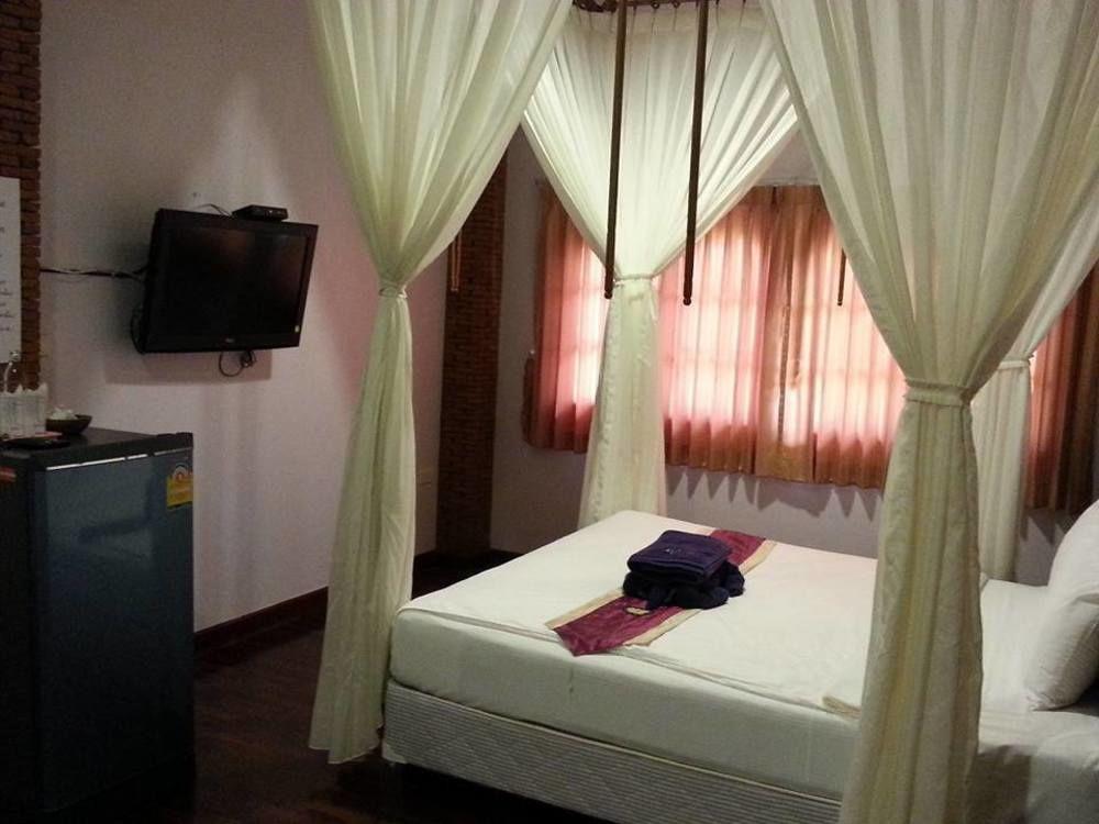 Boom Boom Beach Resort Laem Sing Chanthaburi Buitenkant foto