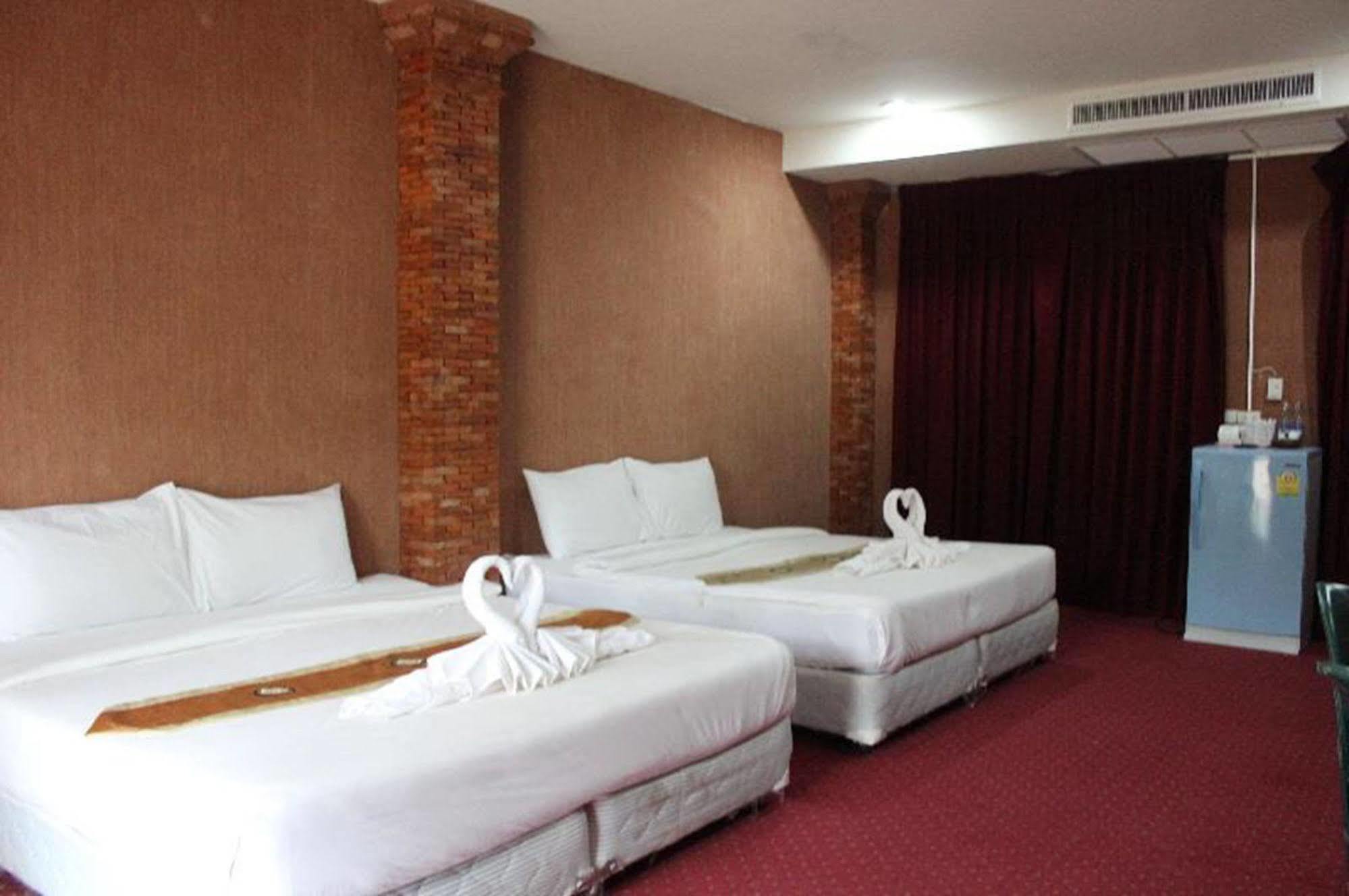 Boom Boom Beach Resort Laem Sing Chanthaburi Buitenkant foto