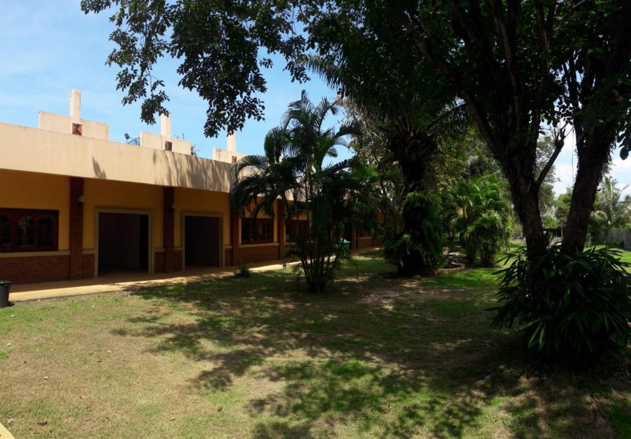 Boom Boom Beach Resort Laem Sing Chanthaburi Buitenkant foto